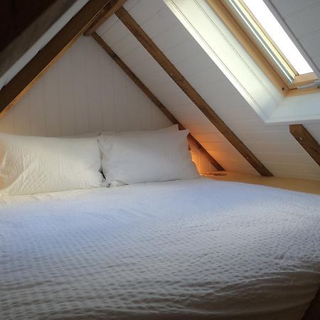 Shepherds Barn West Dean Экстерьер фото